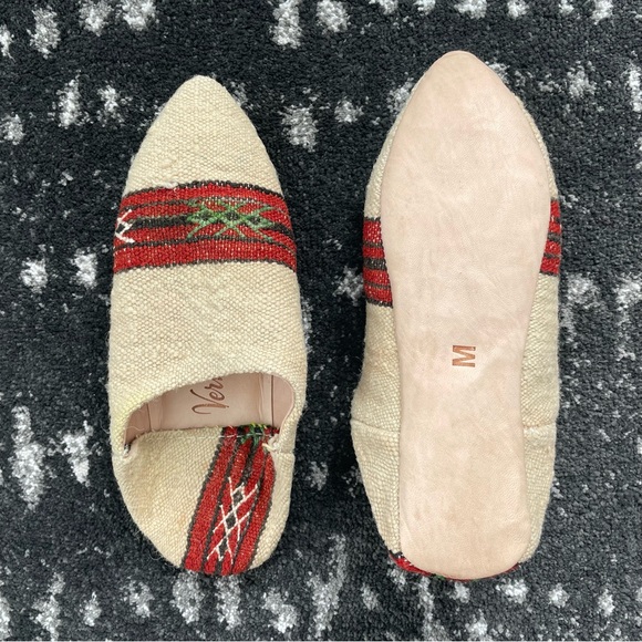 NWT Verve Culture Moroccan Kilim bohemian house slippers - Picture 2 of 5